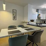 City Apartement Linz Fuer 5 Gaeste Mit Self-Checkin Und Kueche